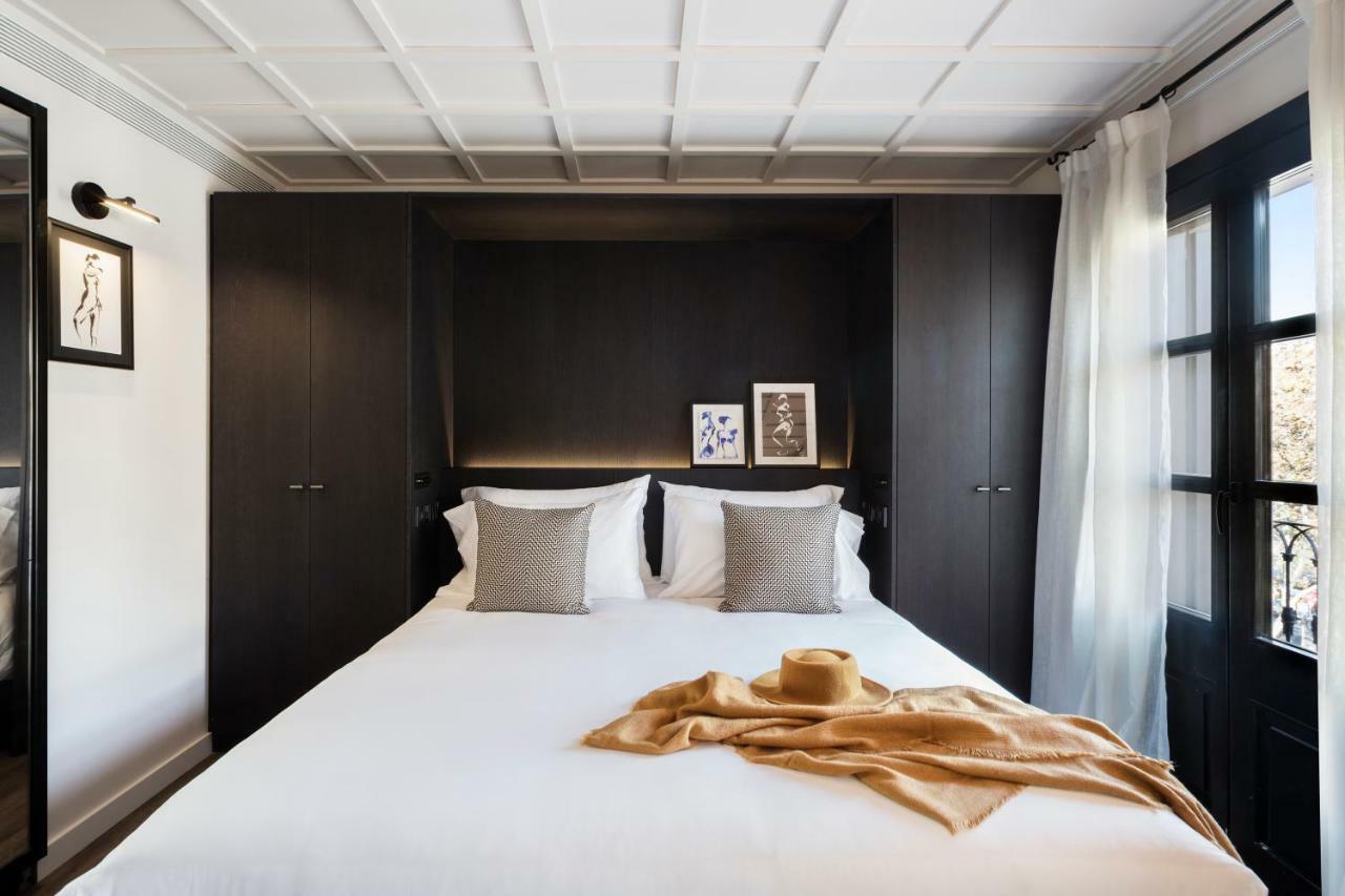 Superior Double Room Ramblas view