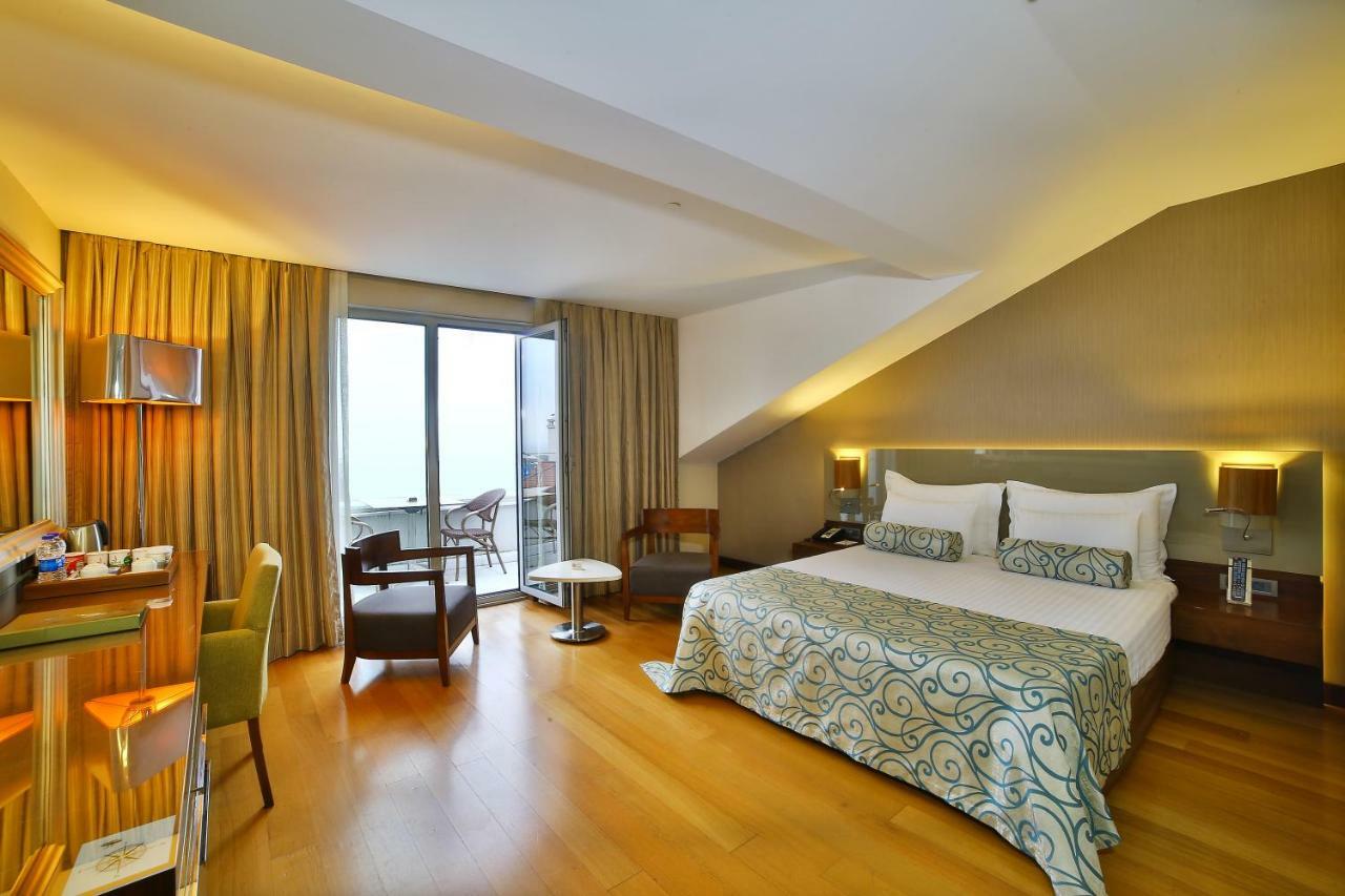 Double Room Balcony Sea View