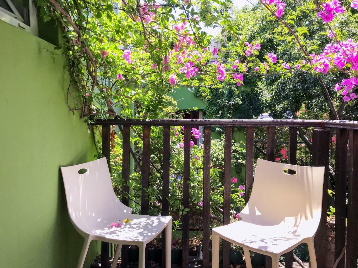 Suite,806830236:JPEG