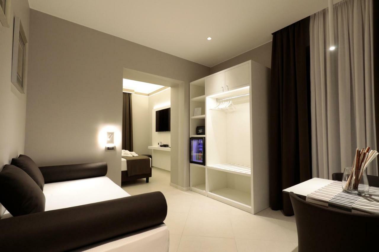 Luxury Triple Room