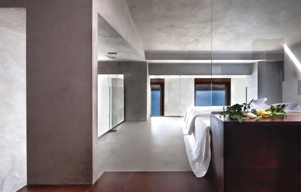Suite Balcony Lake View