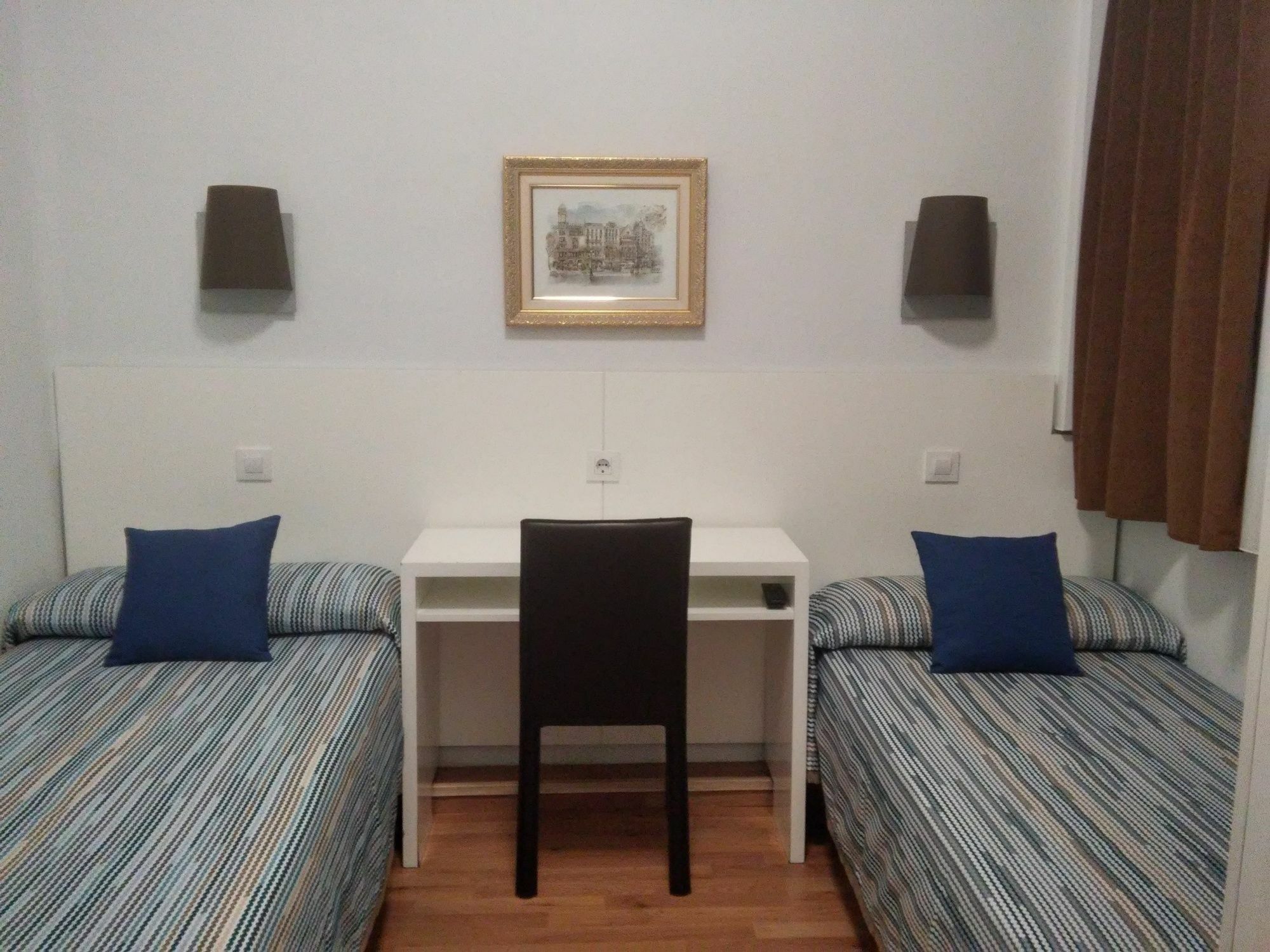 Small Twin Room