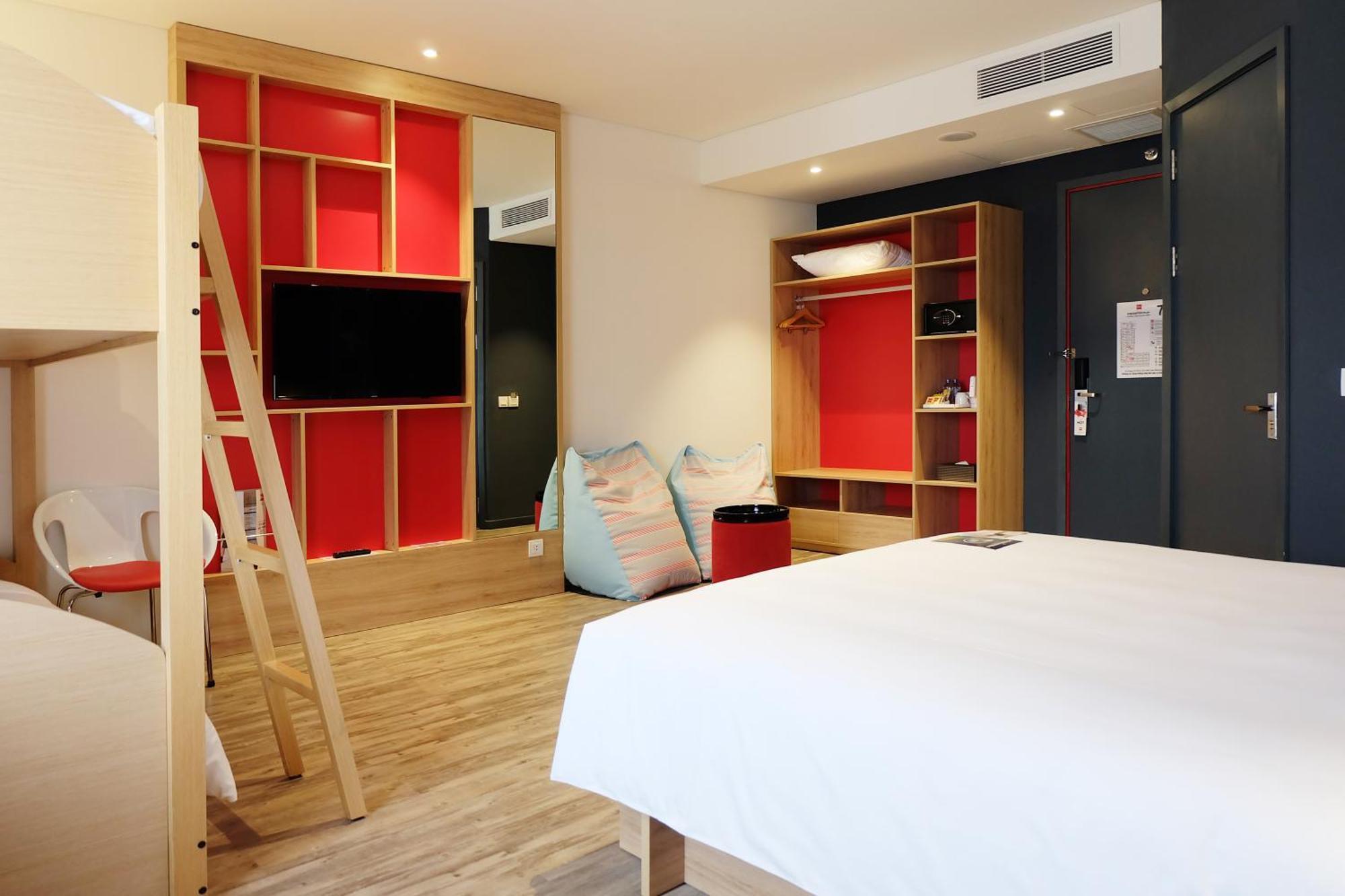 Family Room - Complimentary Round-trip Transfer to International Terminal upon request,1284364294:JPEG