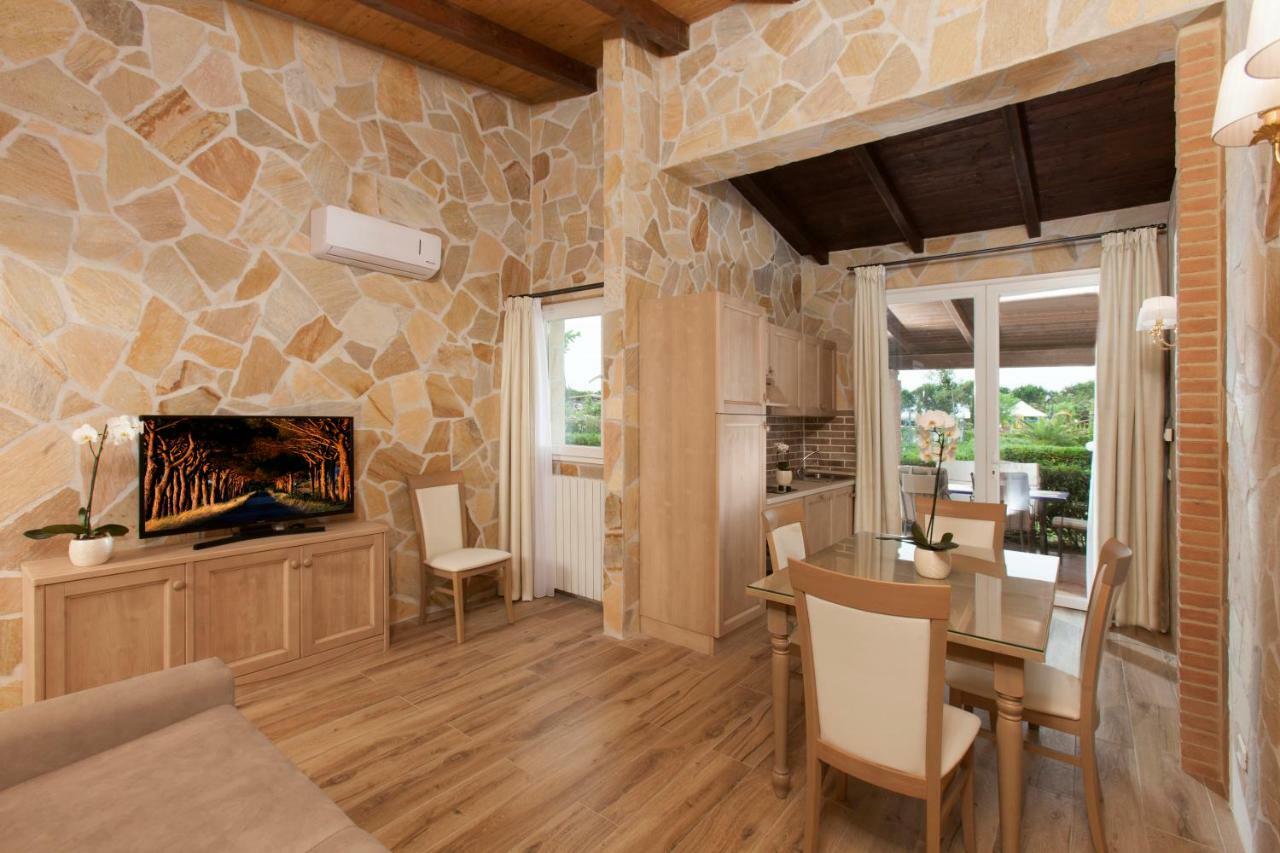 Two-Bedroom Suite,1409879162:JPEG