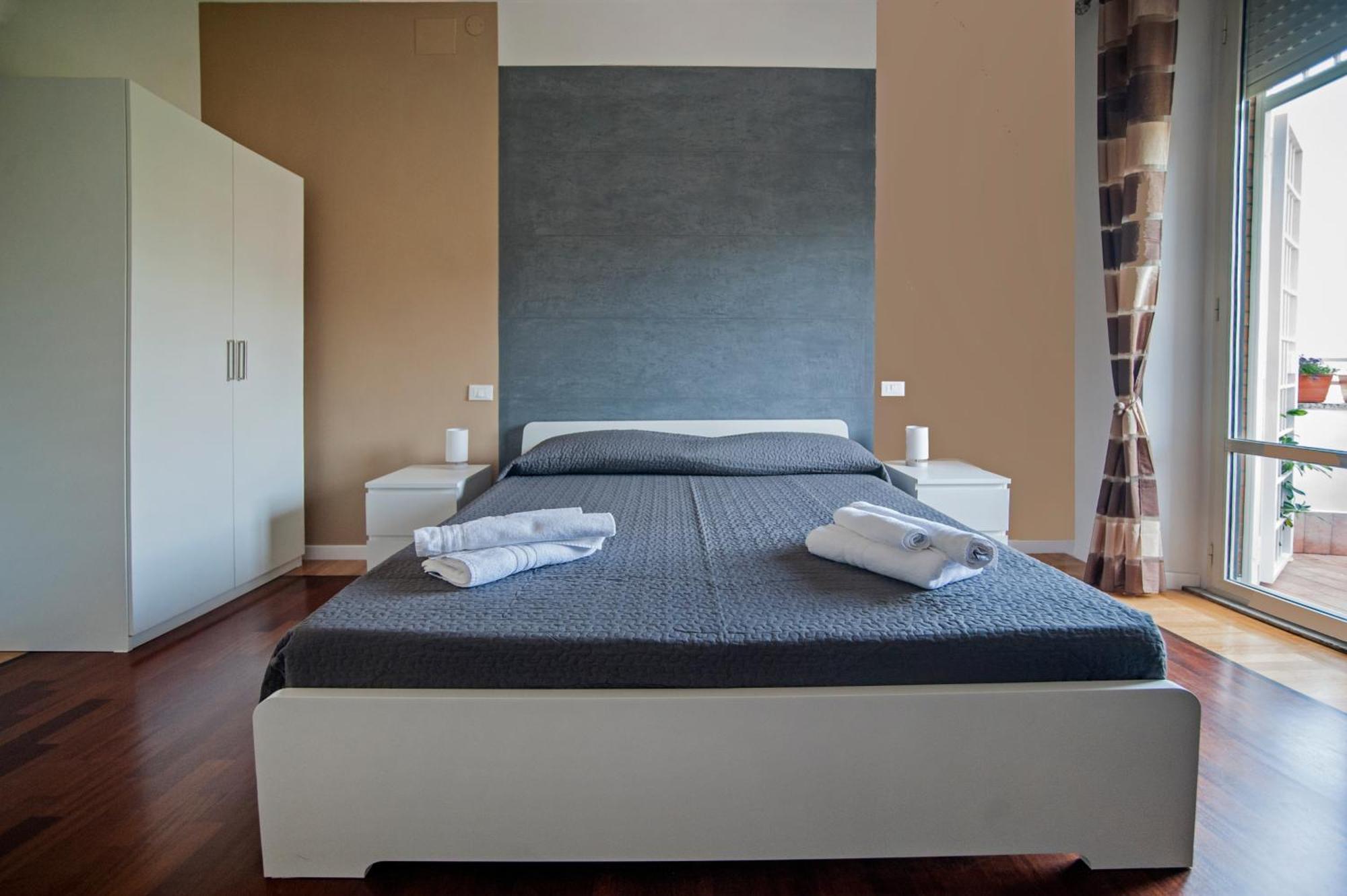 Double Room Private External Bathroom