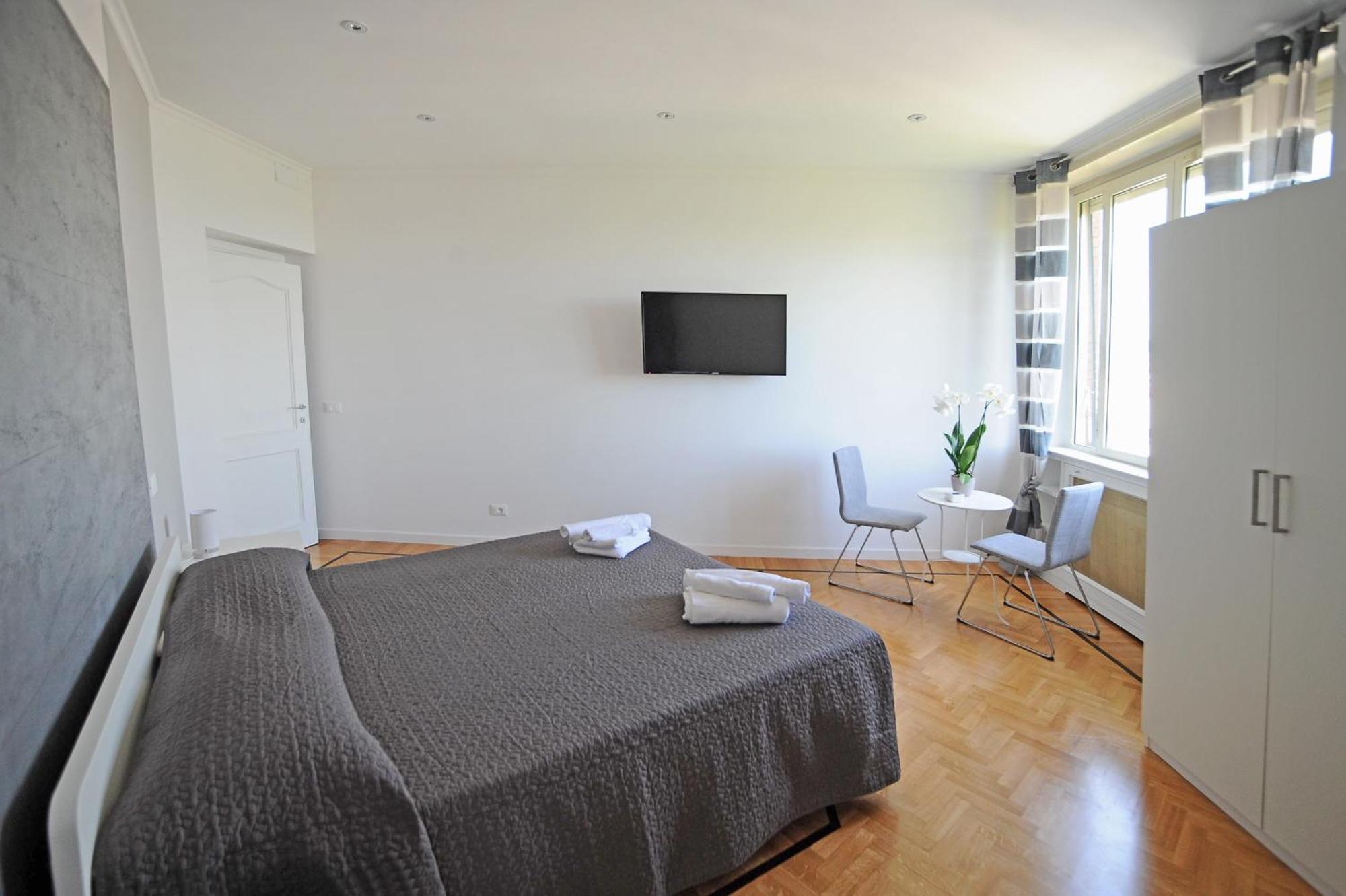 Triple Room Private External Bathroom