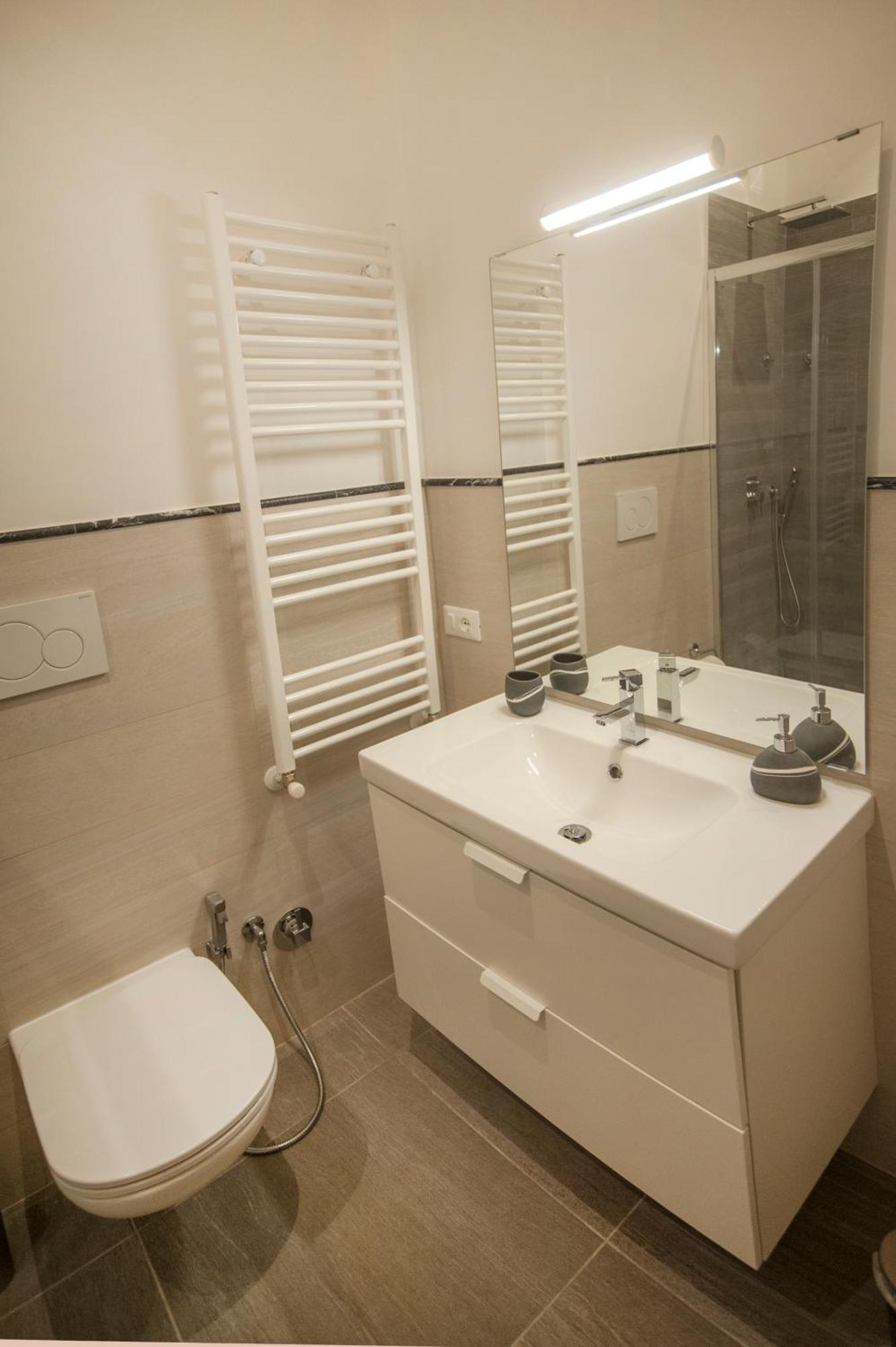 Double Room Private Bathroom
