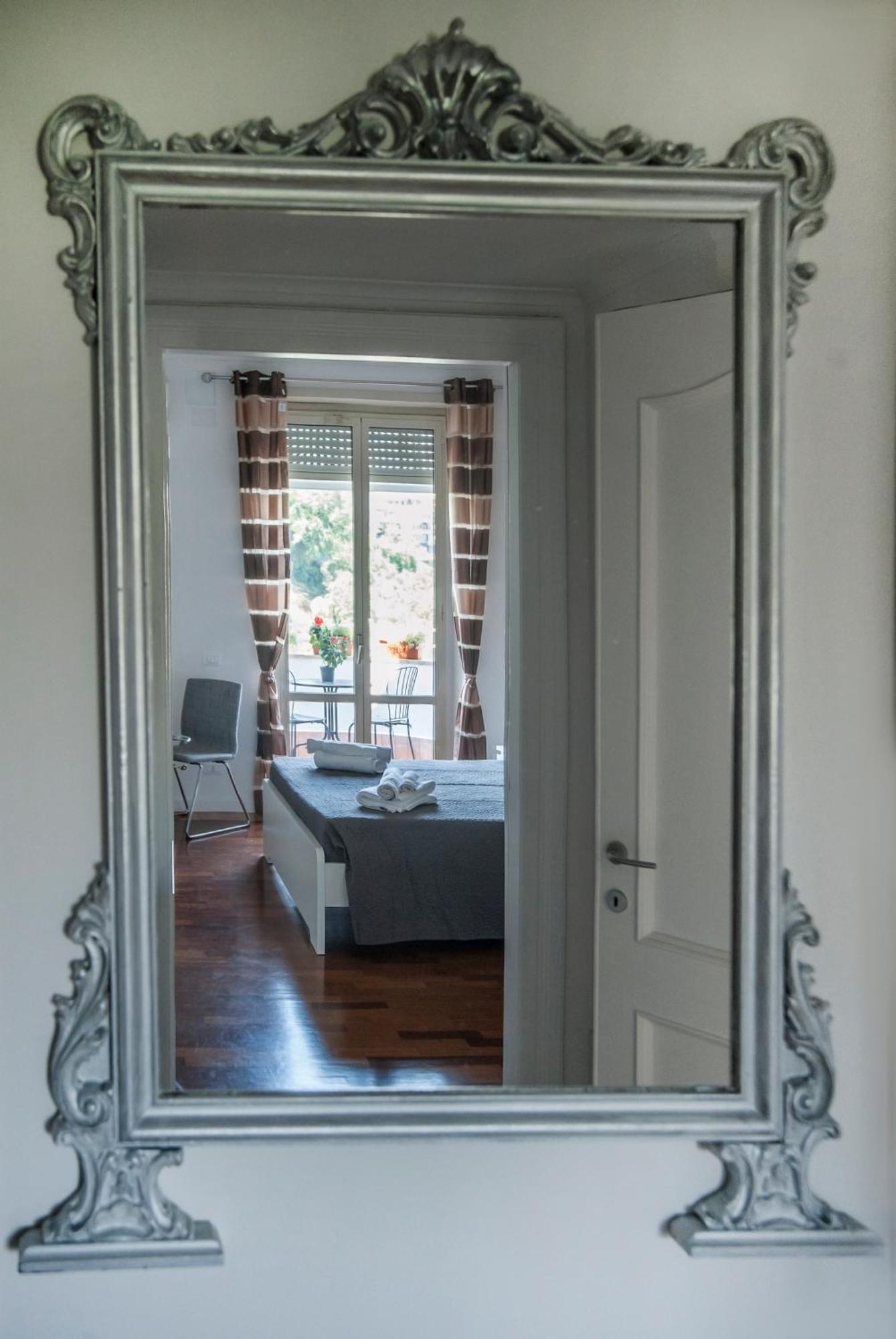 Double Room Private External Bathroom