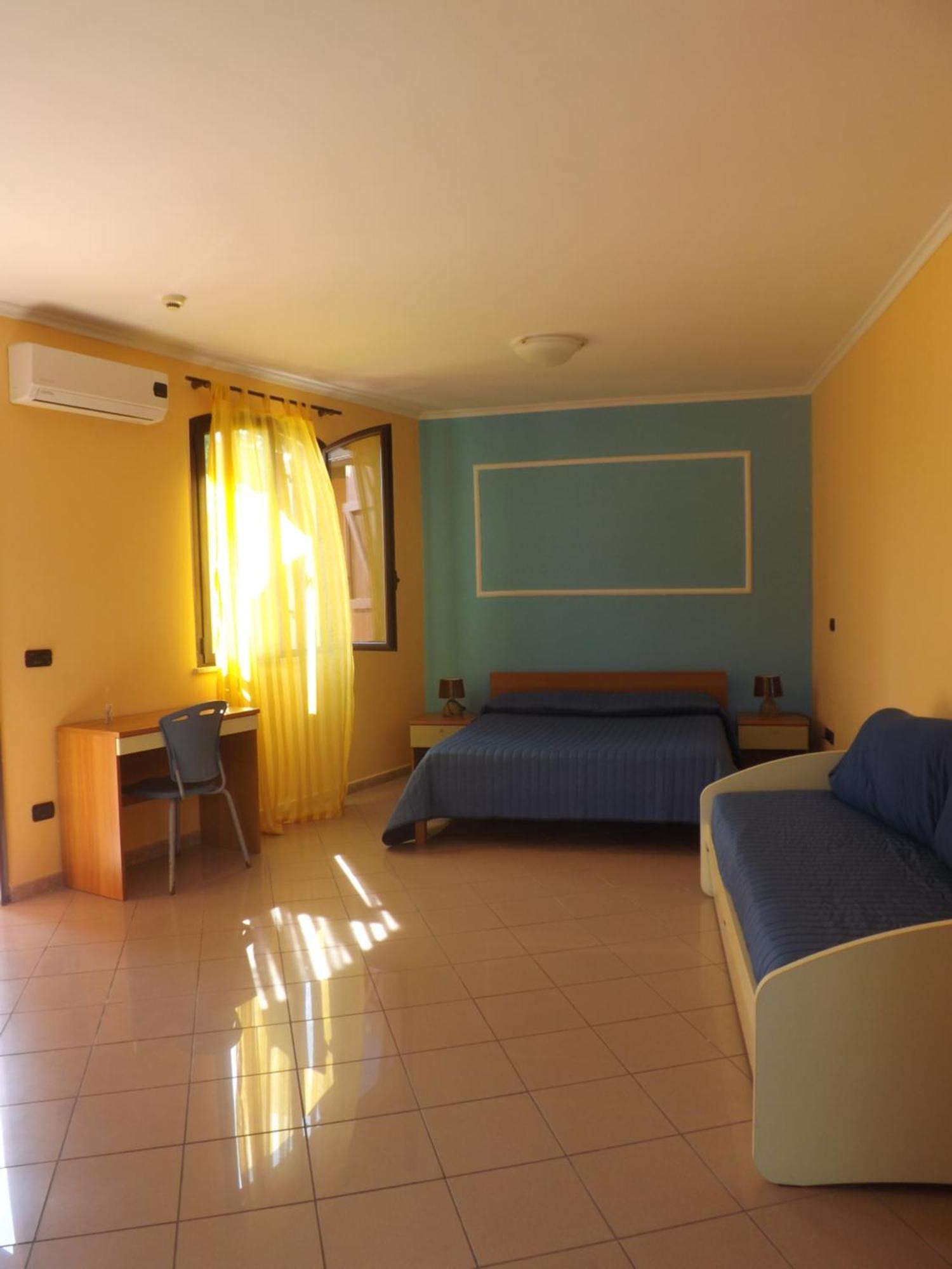 Classic Quadruple Room