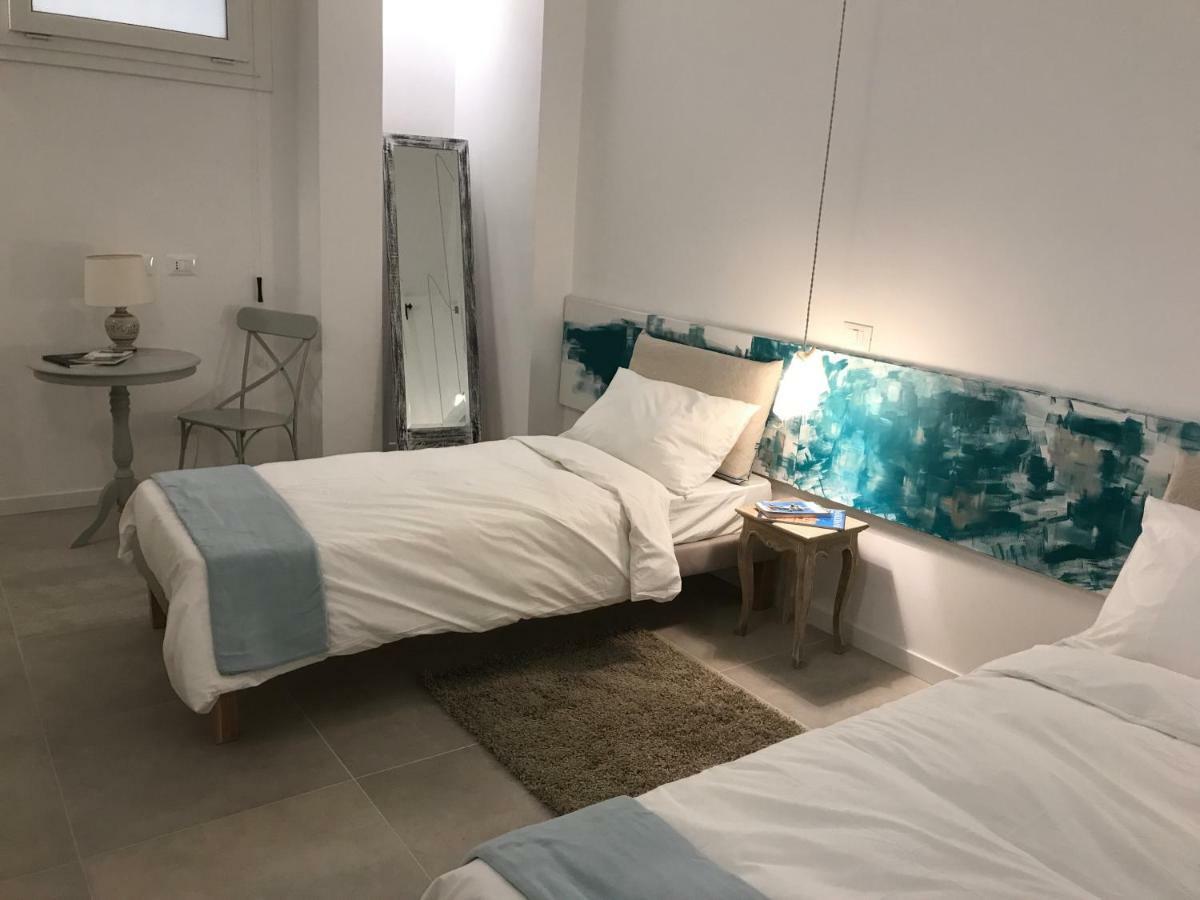 Double or Twin Room Private Bathroom