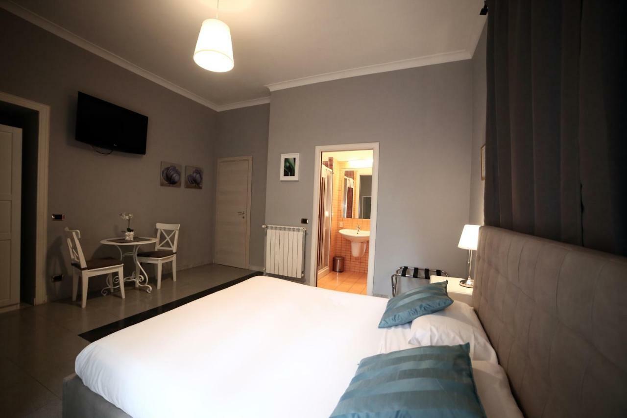 Double Room Private Bathroom