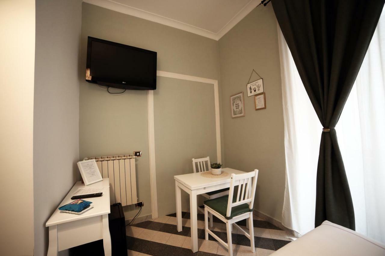 Double Room Private Bathroom