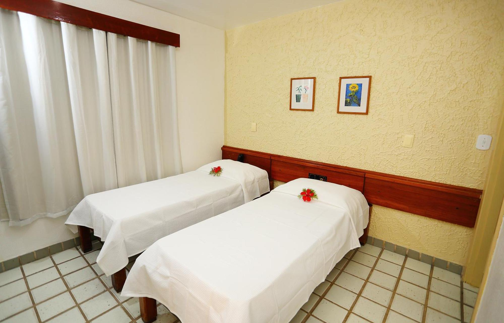 Single Room,866801612:JPEG