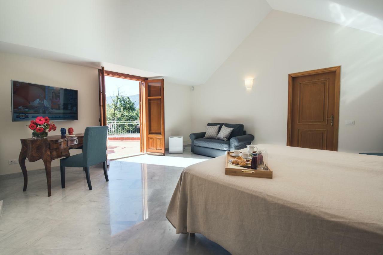King Room Spa Bath