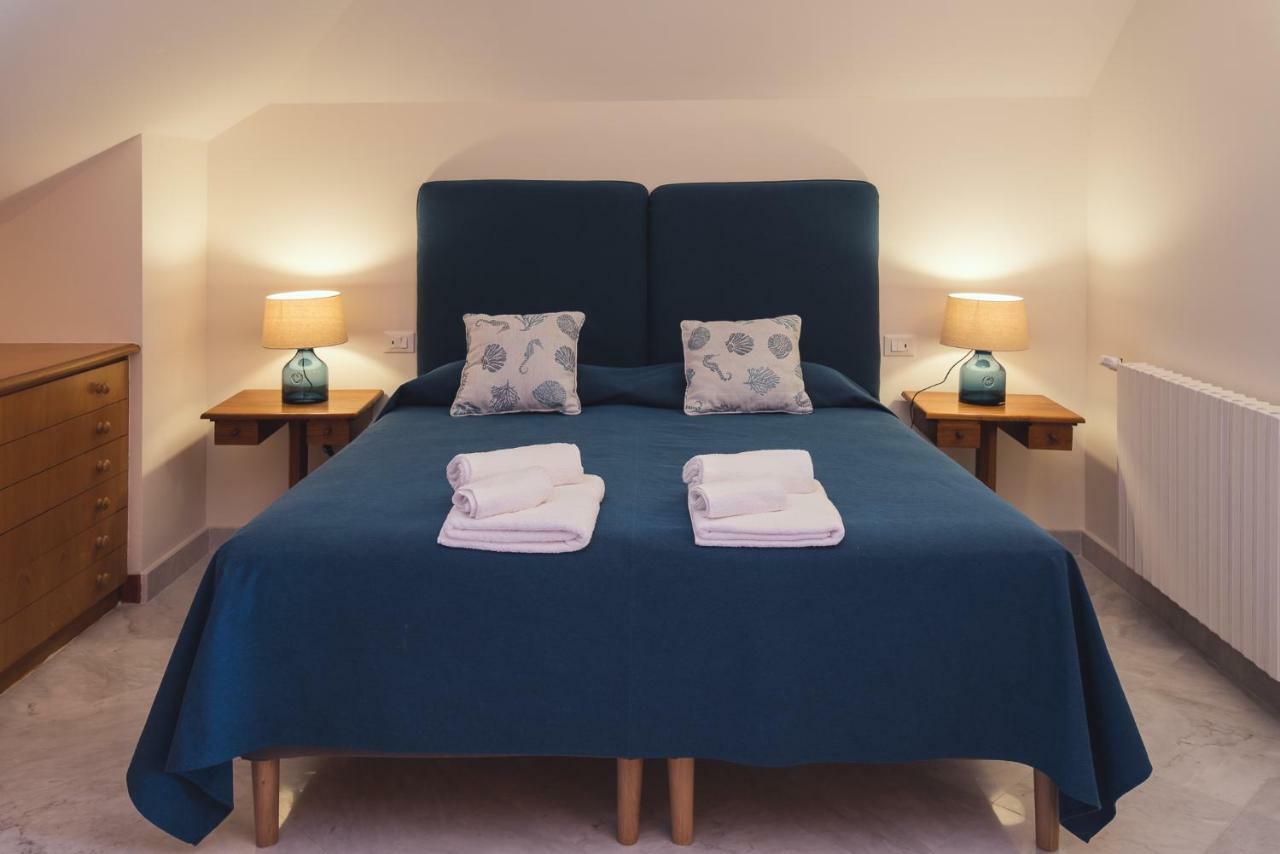 Deluxe Suite Spa Bath