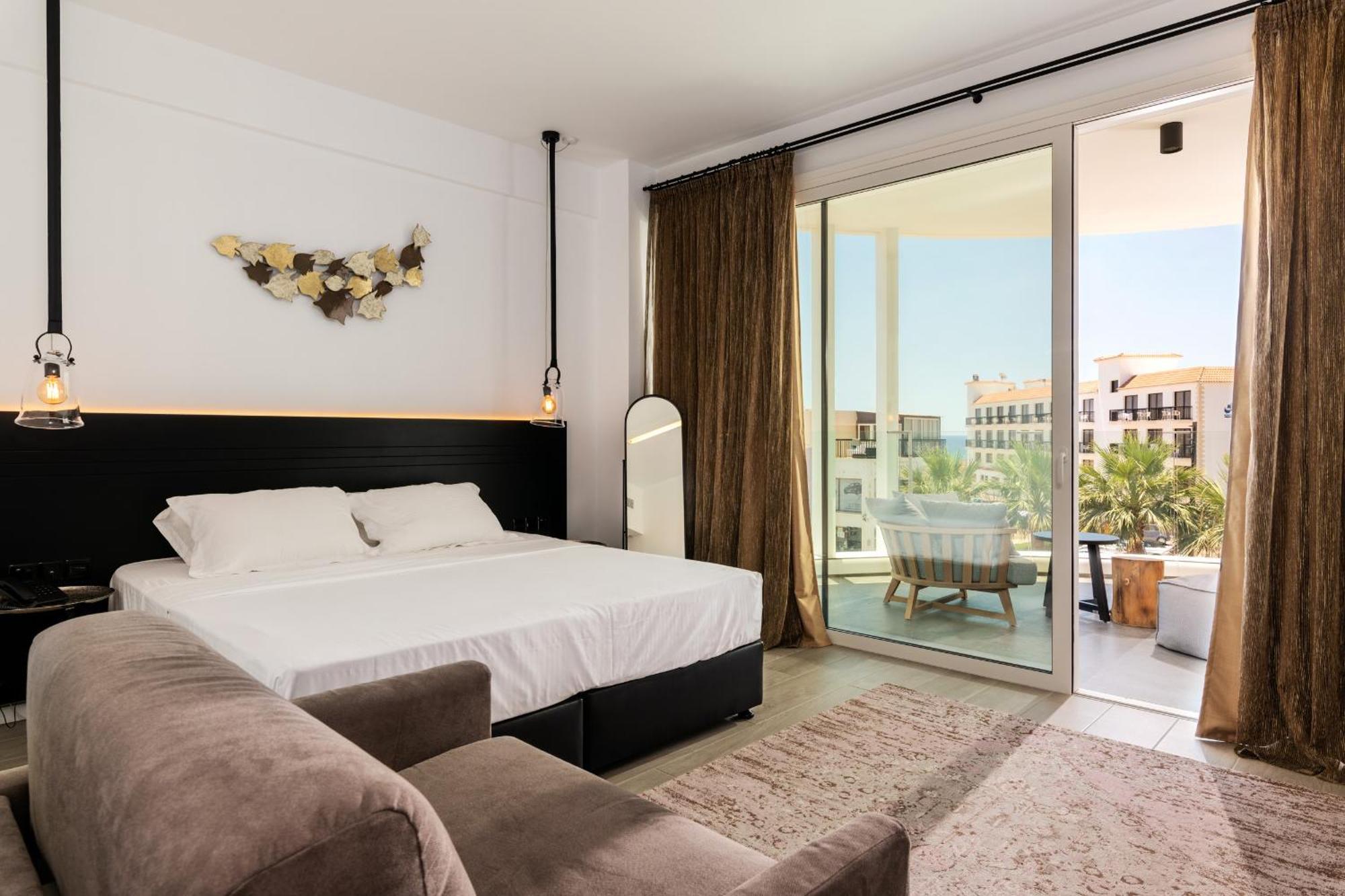 Triple Room Balcony,1448031265:JPEG