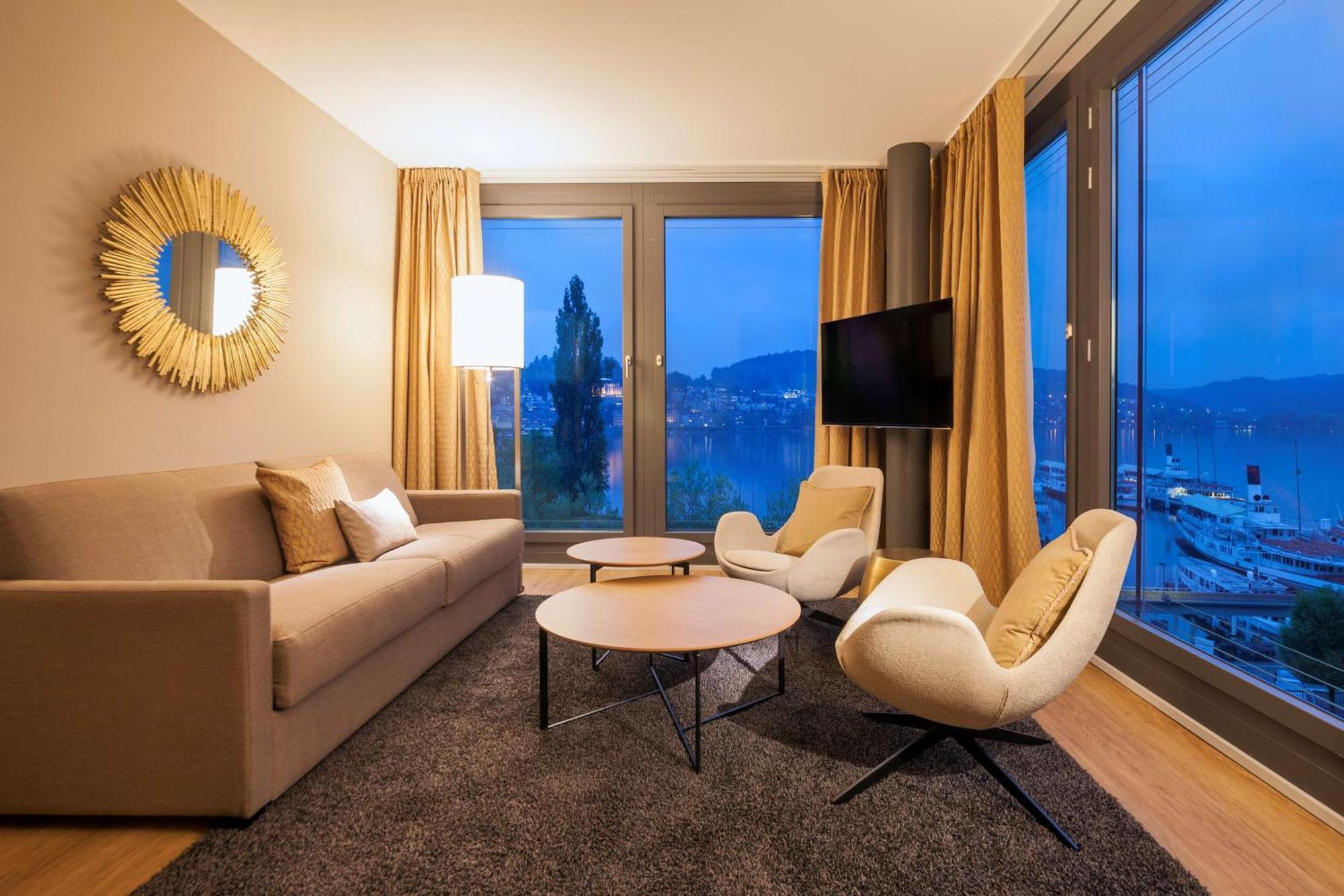 Suite - Lakeside,1234985225:JPEG