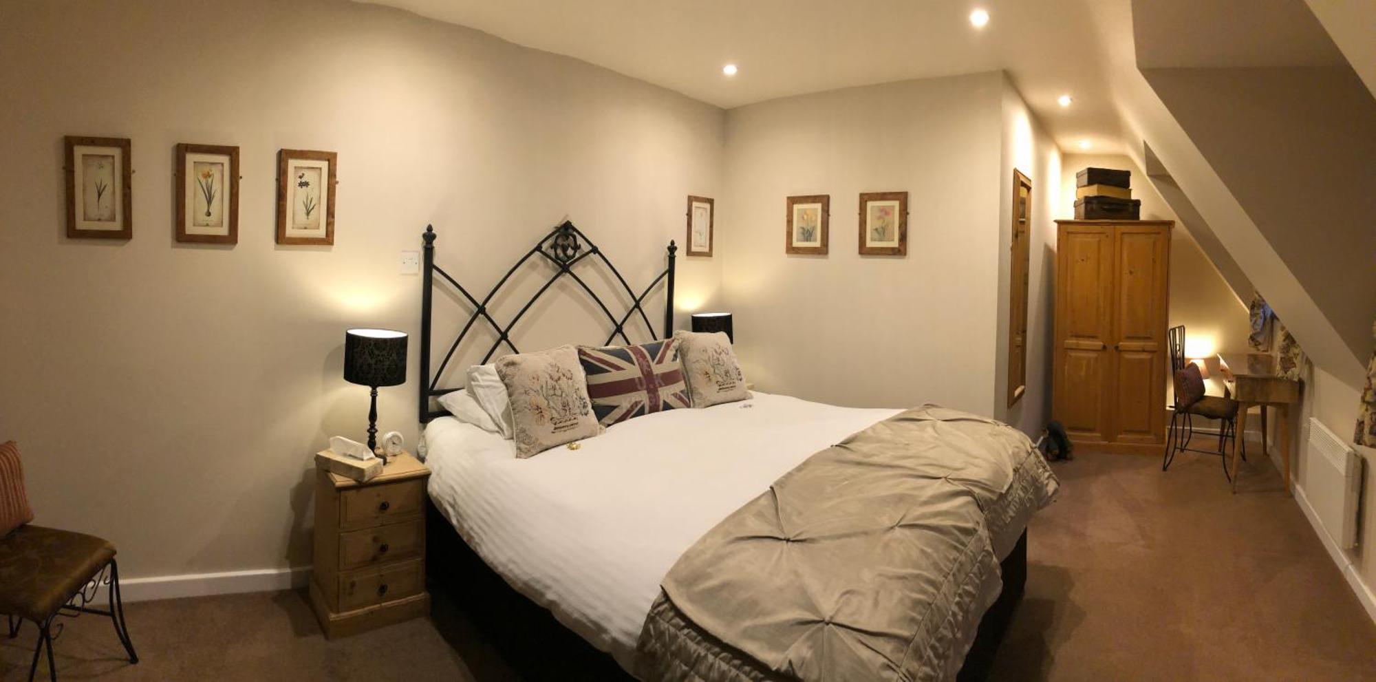 Deluxe Double Room with Private Bathroom,758852326:JPEG