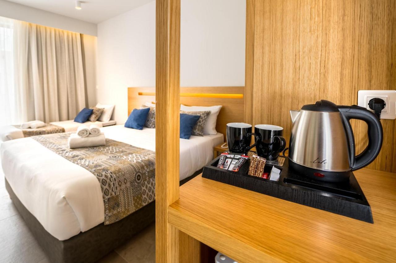 Superior Double or Twin Room Side Sea View