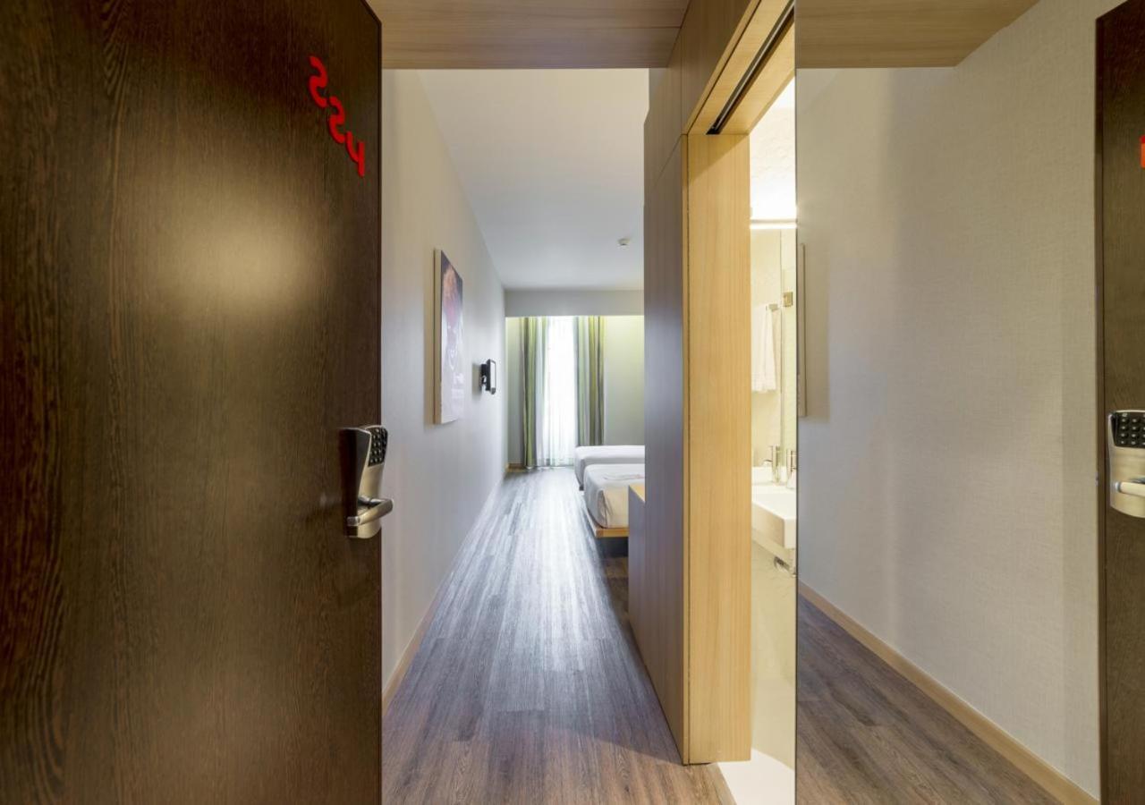 Twin Room City View