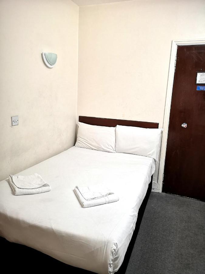 Double Room Shared Shower Toilet