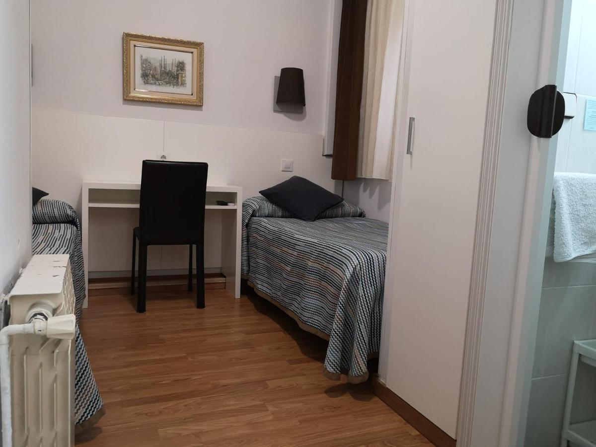 Small Twin Room