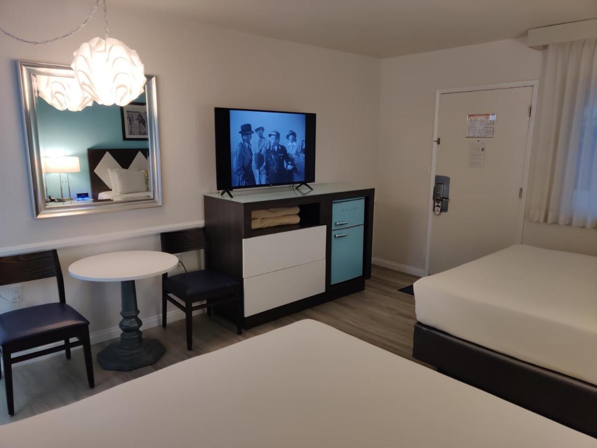 Poolside Deluxe Room with Two Beds,958498714:JPEG
