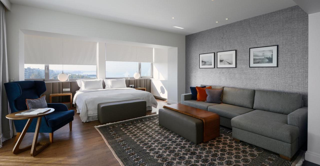 Junior Suite with City View