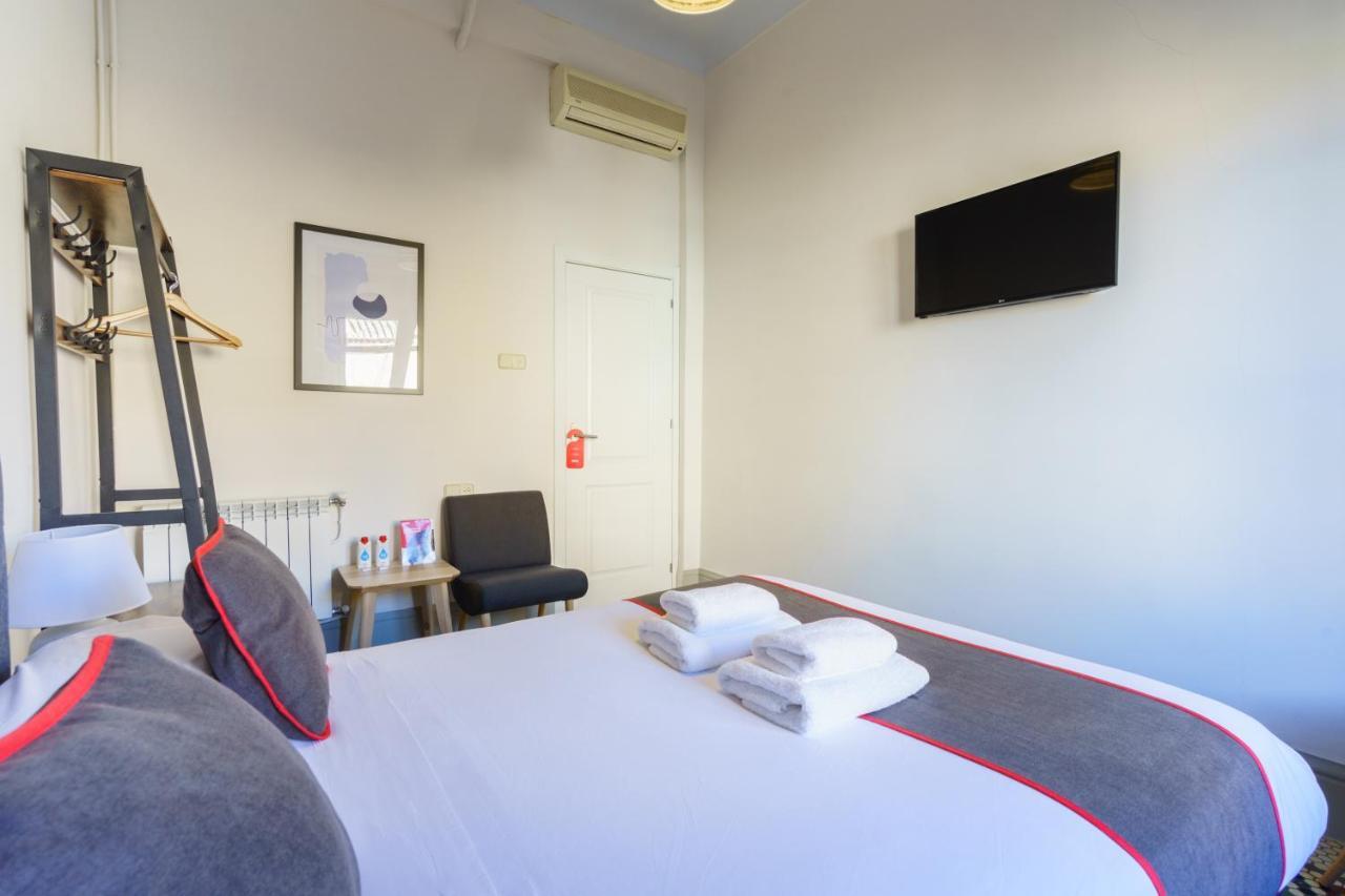 Double Room with Private External Bathroom