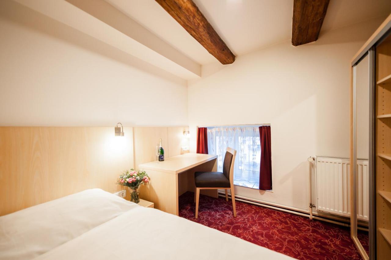 Economy Single Room
