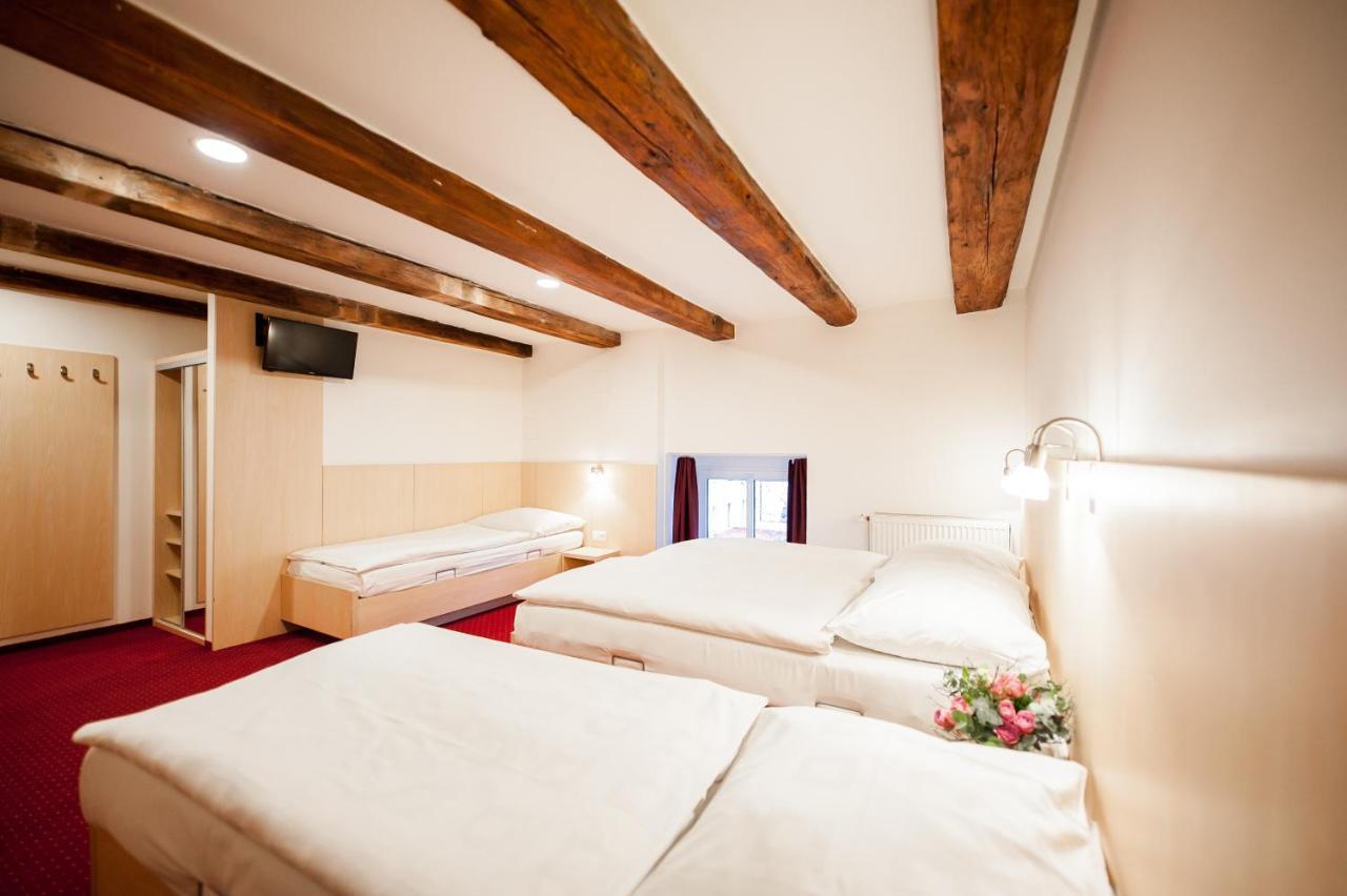 Economy Quadruple Room