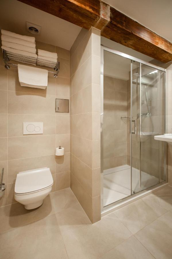 Economy Quadruple Room