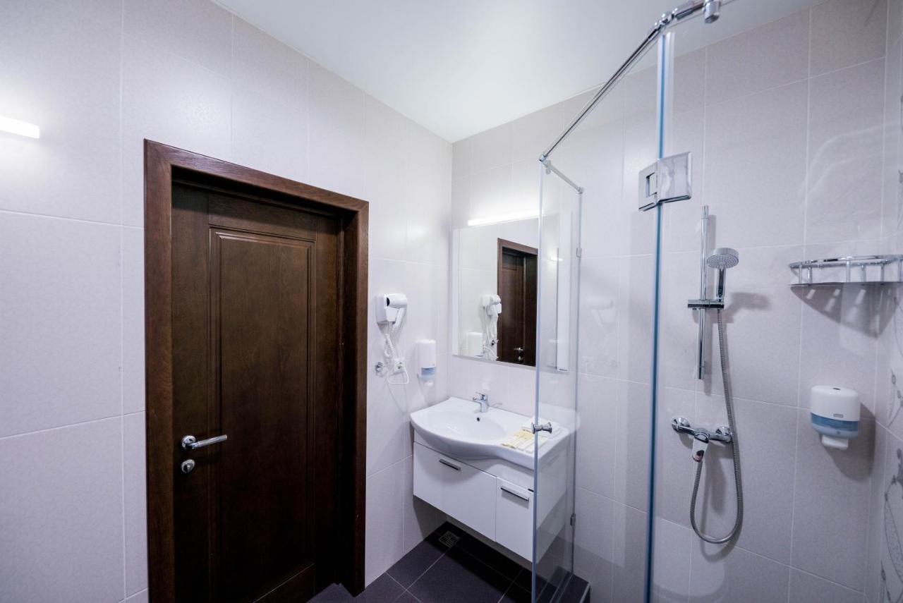 Large Twin Room