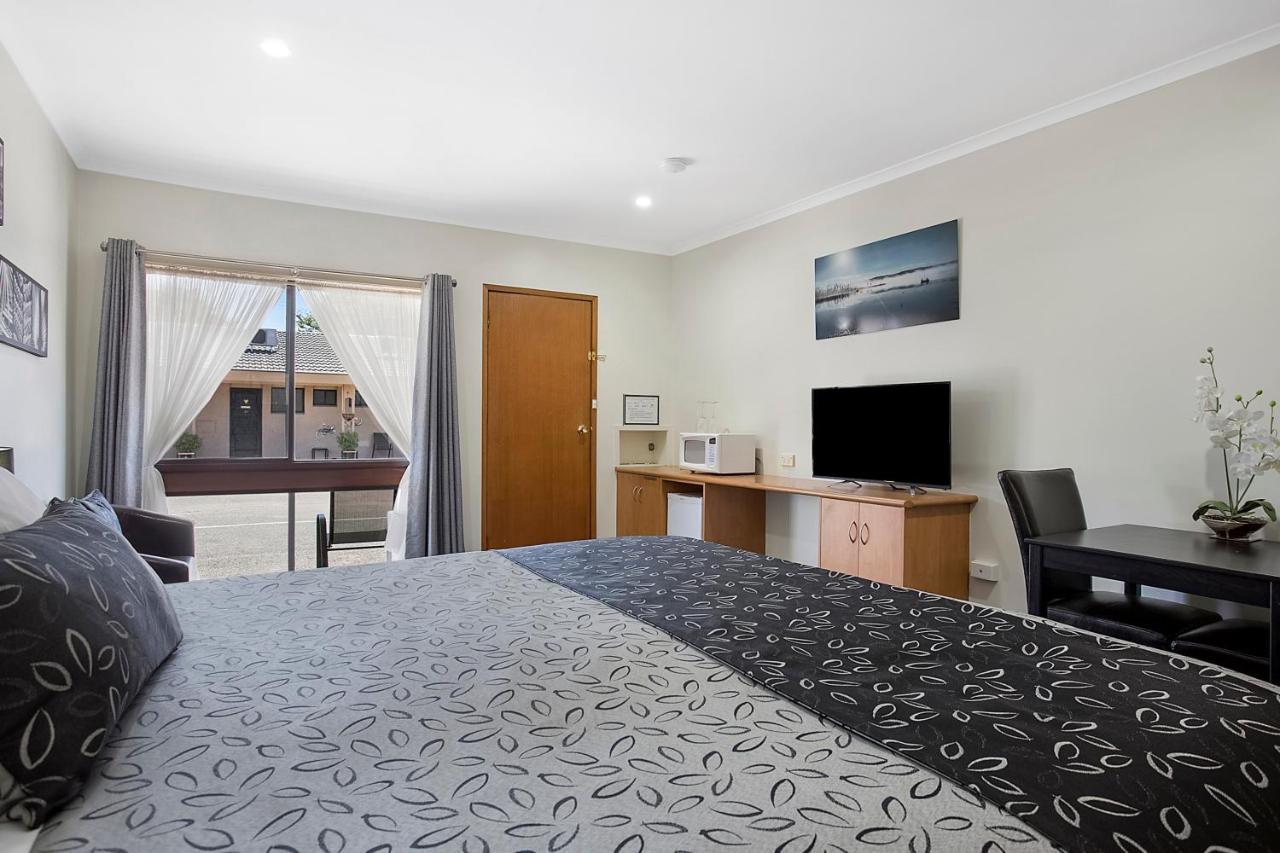 King Room with Spa Bath