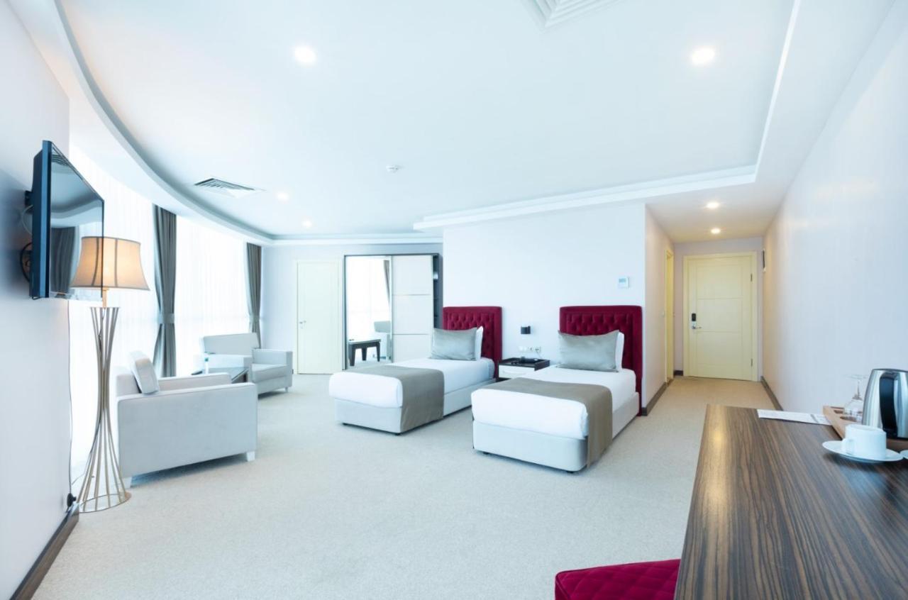 Deluxe Twin Room with Sea View,695224440:JPEG