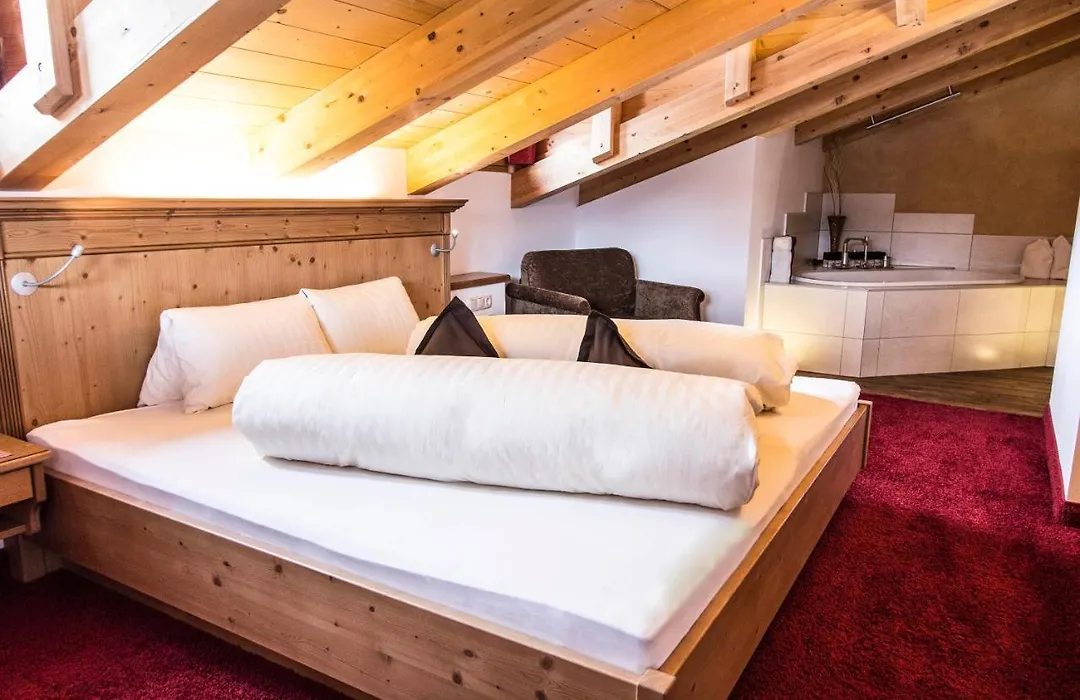 Hotel Garni Lawens-1