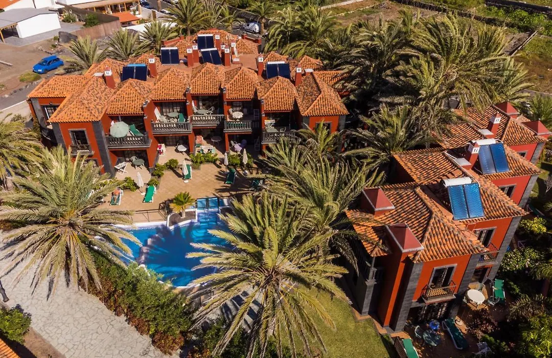 Apartamentos Punta Marina-1