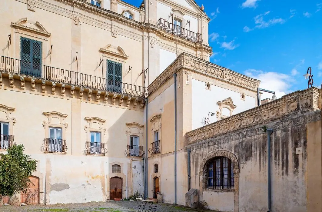 Palazzo Trigona Dependance-1