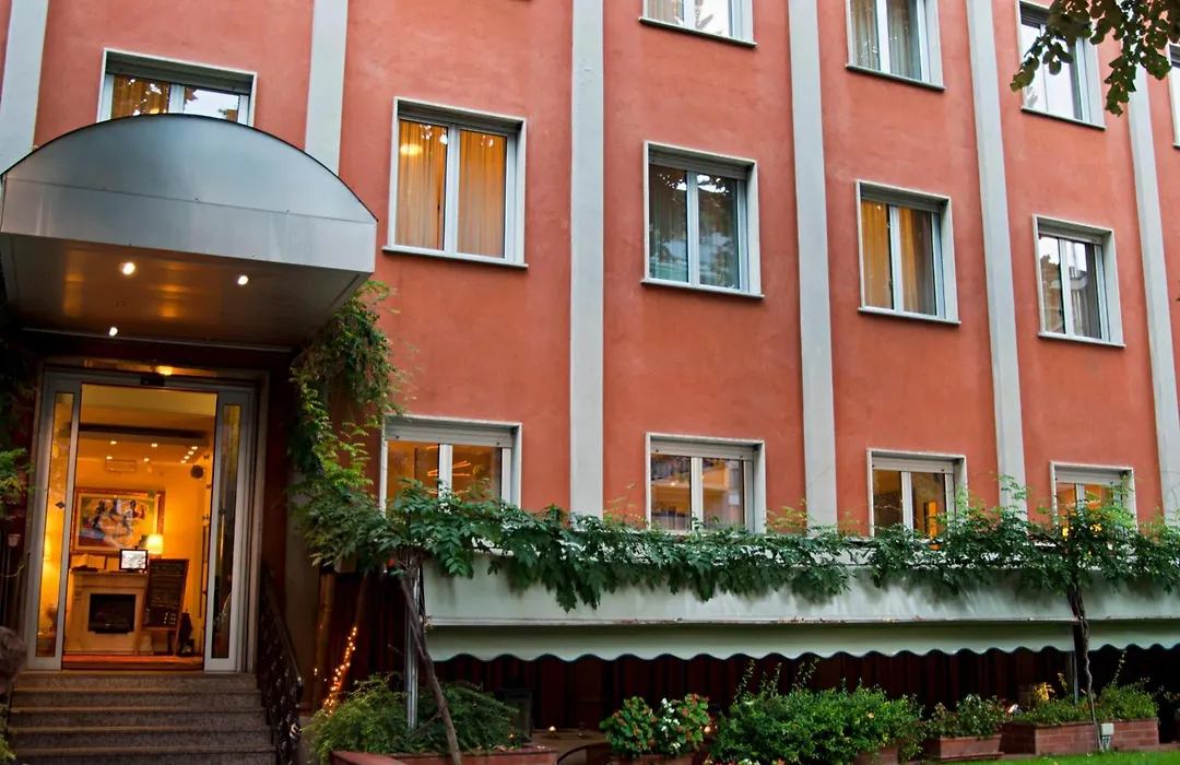 Eco Hotel Milano & Bioriso Restaurant-1