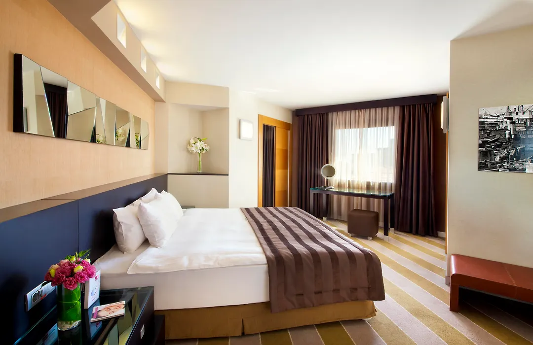 Point Hotel Taksim-1