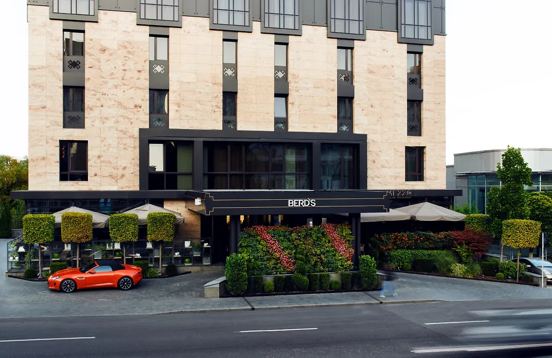 Berds Hotel-1
