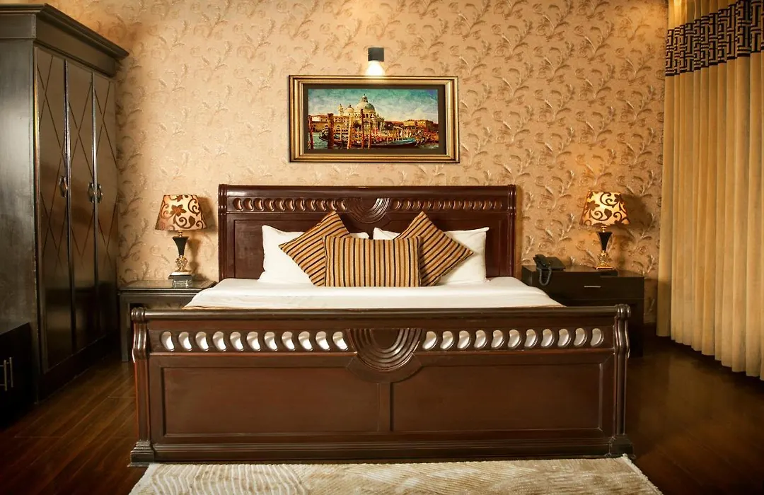 Royal Elegance Hotel-1