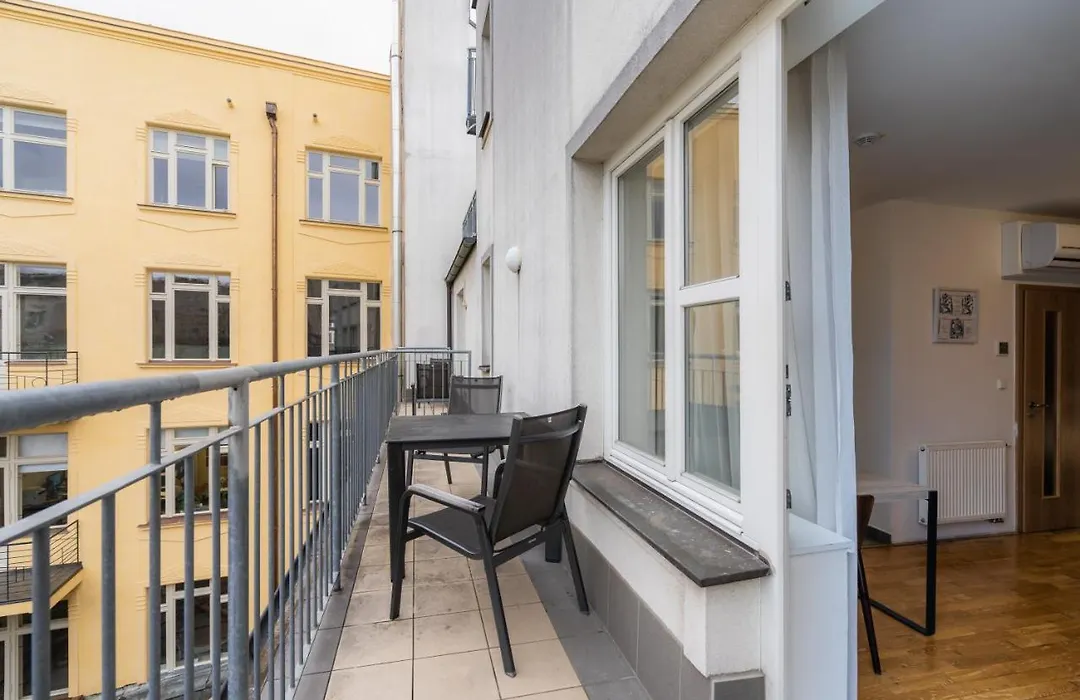 EA ApartHotel Melantrich-1