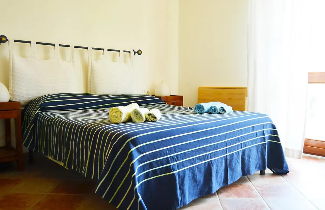 Hotel Sandalyon-1
