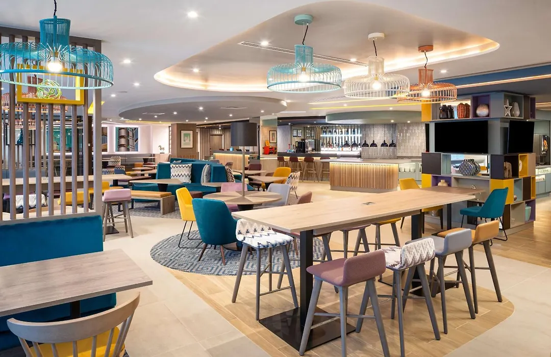 Hampton By Hilton London City-1