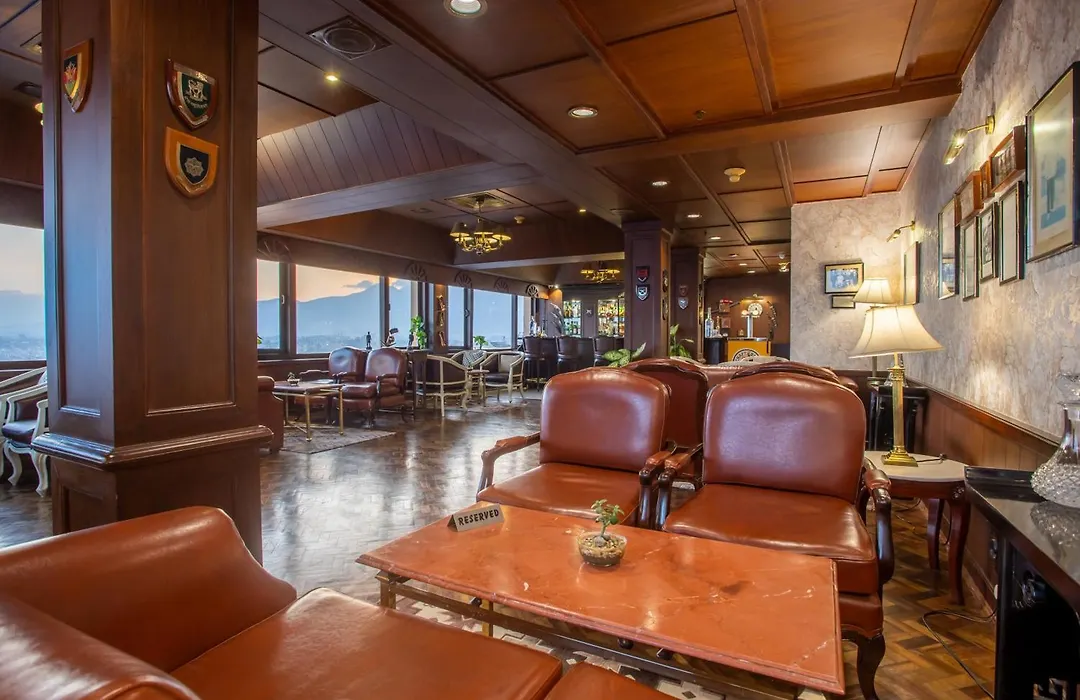 The Everest Hotel-1