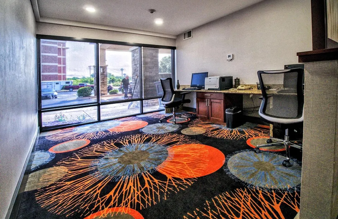 Hampton Inn Edmond-1