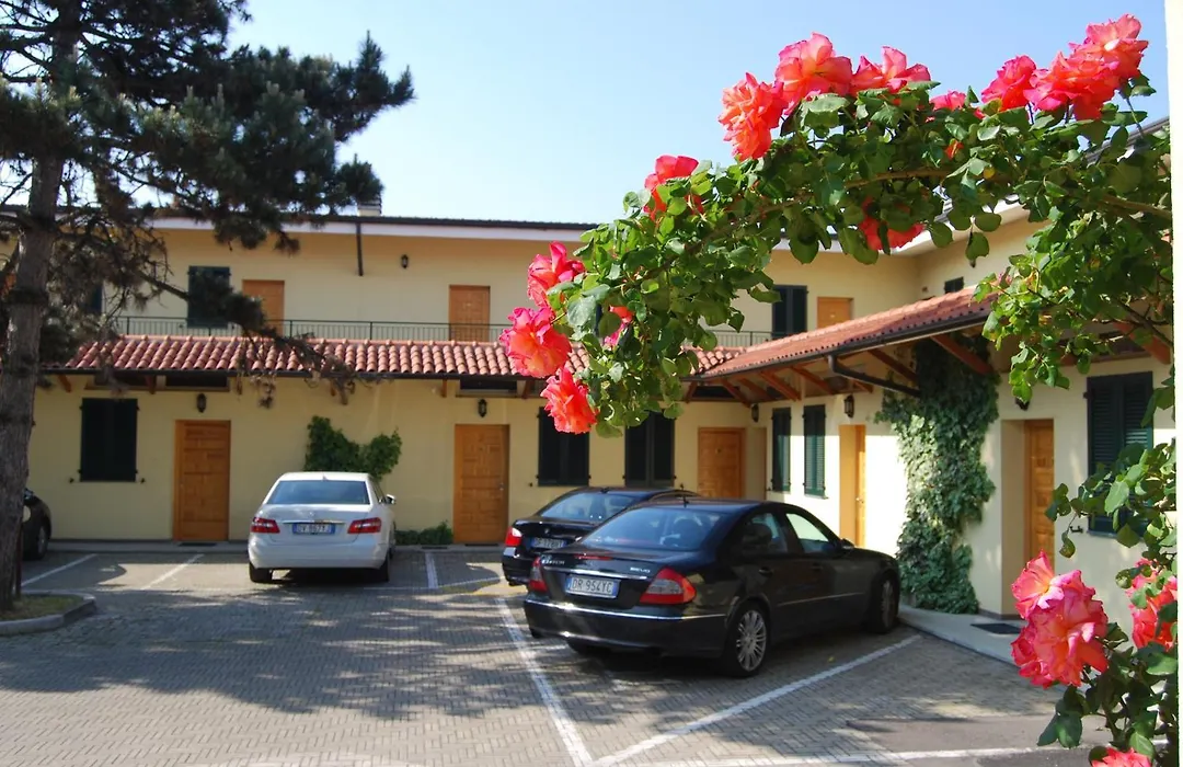 Hotel Fiera Rho-1