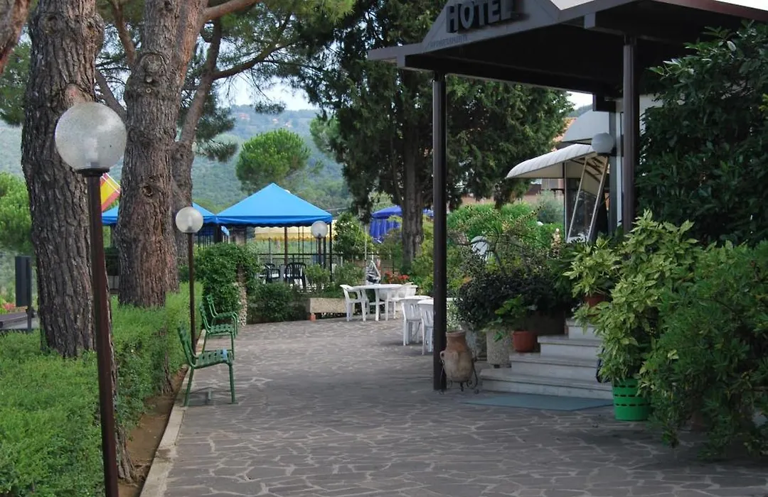 Hotel Ristorante Il Gabbiano-1