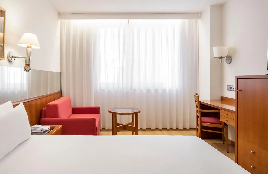 Ilunion Les Corts Spa-1